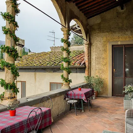 Rucellai Couette-café 4*